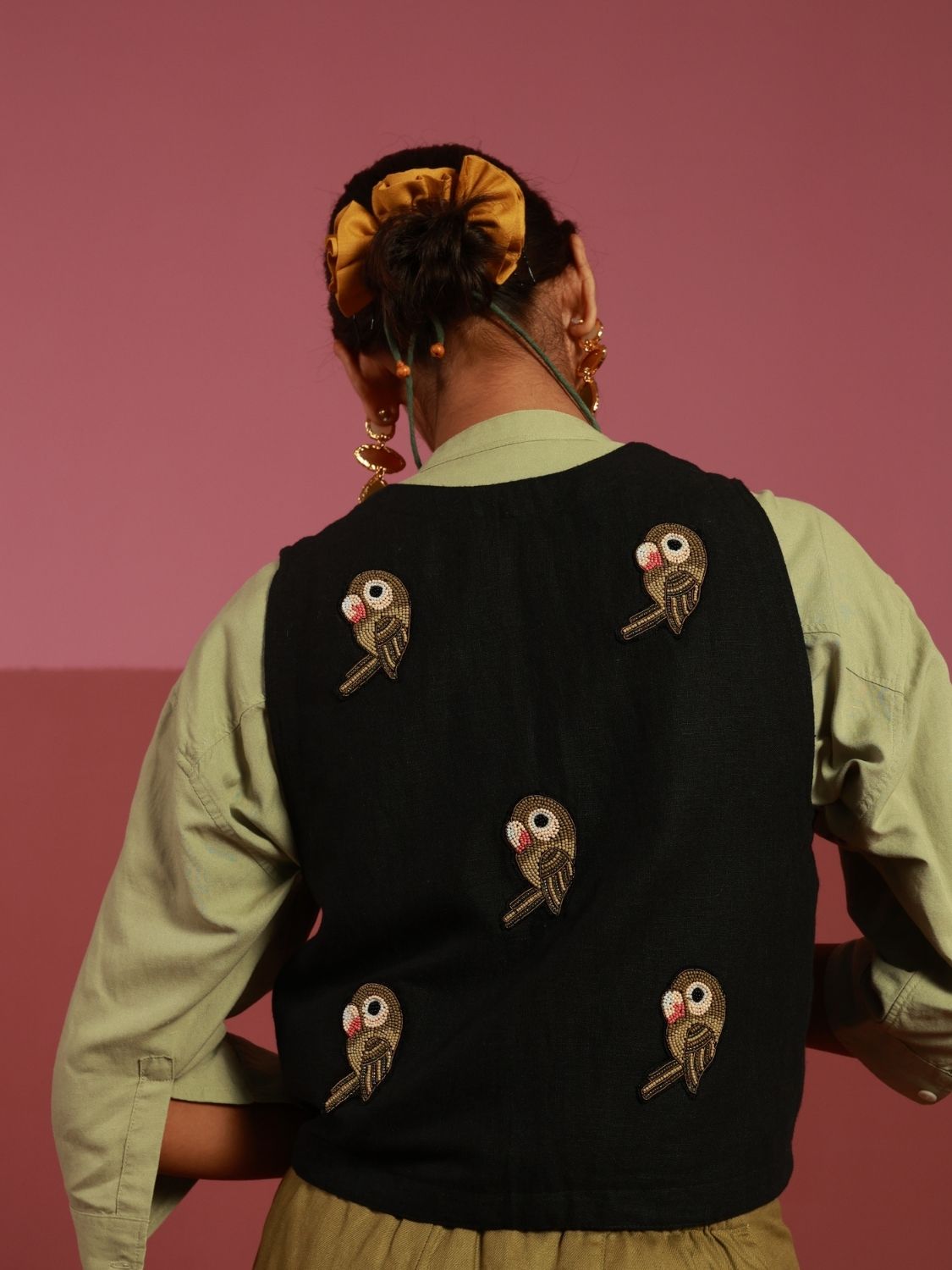 The Parakeet Gilet (Black)