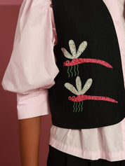Wingin' it Gilet (Black)