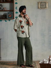 Green Checks Relaxed Fit Pants (Men)