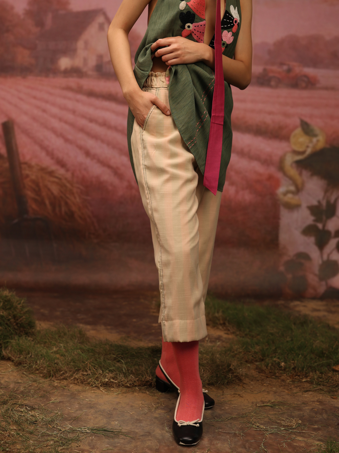Stitchline Pants - Beige with green stitch